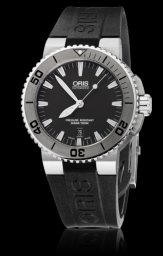 Oris Aquis Date 43 (733 7653 4153-07 4 26 34EB)